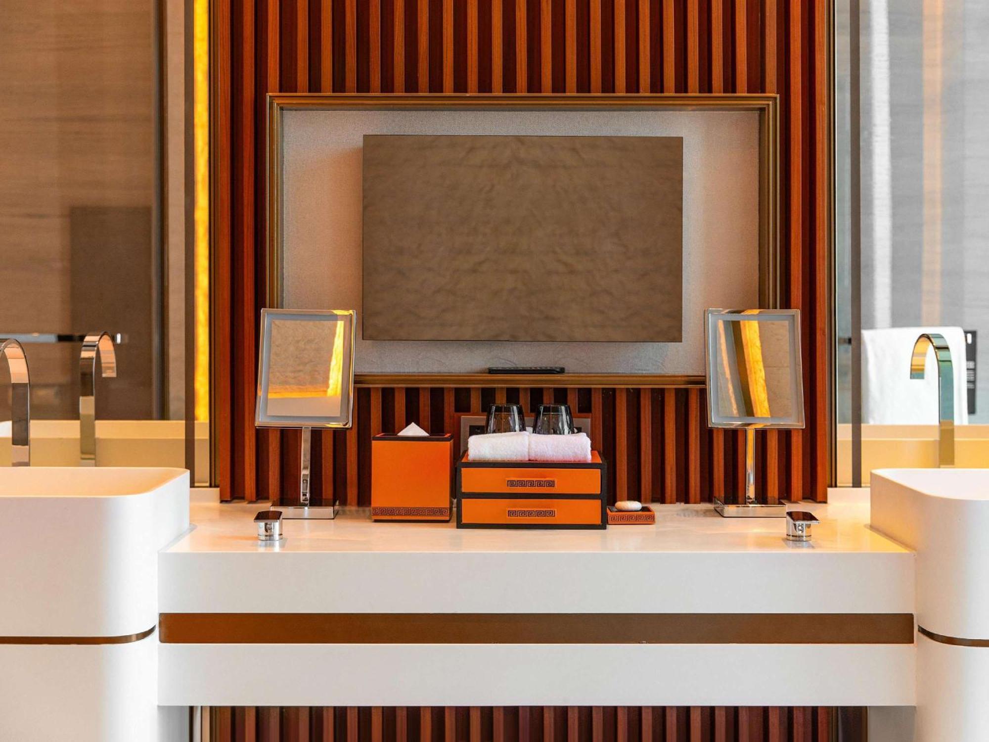 Отель Pullman Huizhou Kaisa Экстерьер фото